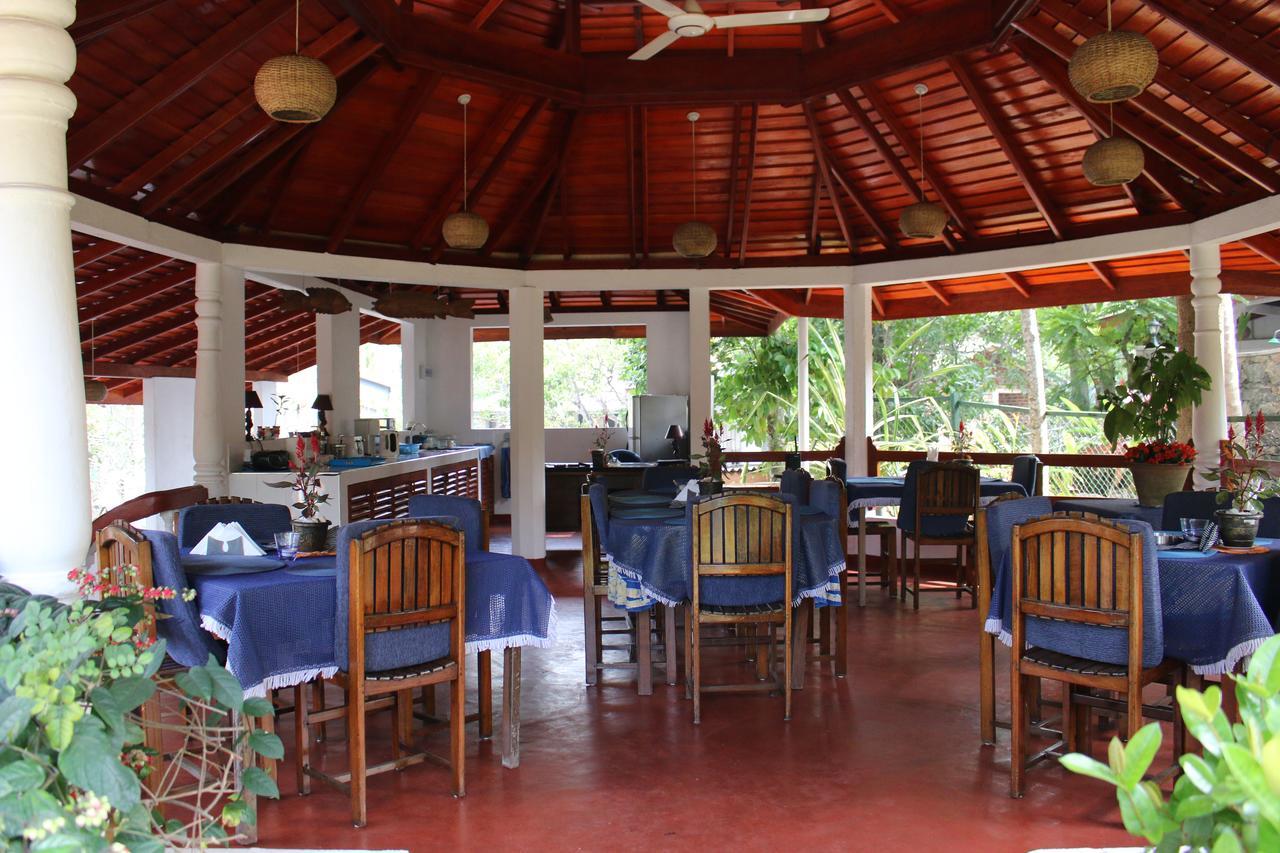 Gasthaus Langeoog Unawatuna Extérieur photo